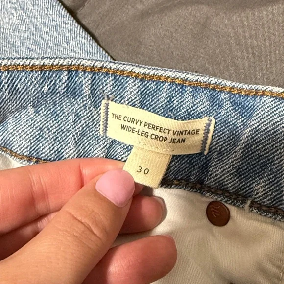 Like New Madewell Curvy Perfect Vintage Wide Leg Crop Jean - Picture 4 of 5